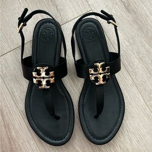 Black Tory Bryce Flat Thong Sandal/Veg Leather